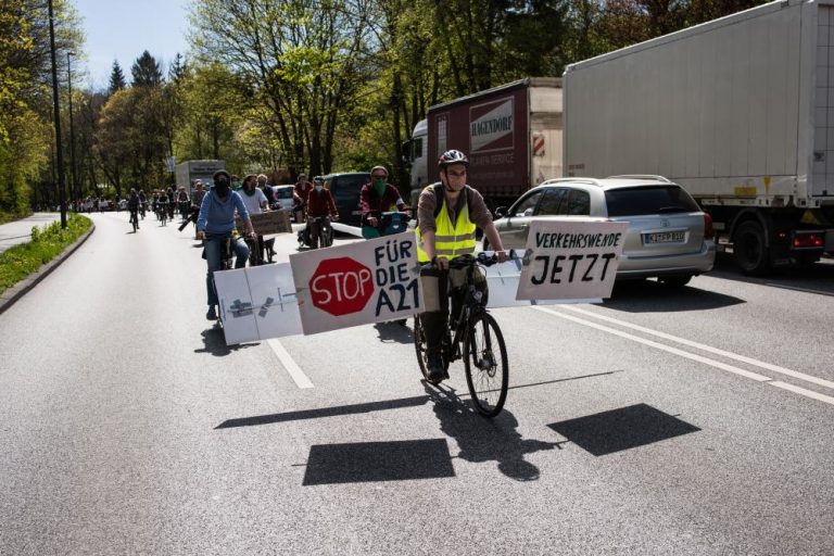 Bericht von der FahrradDemonstration TKKG